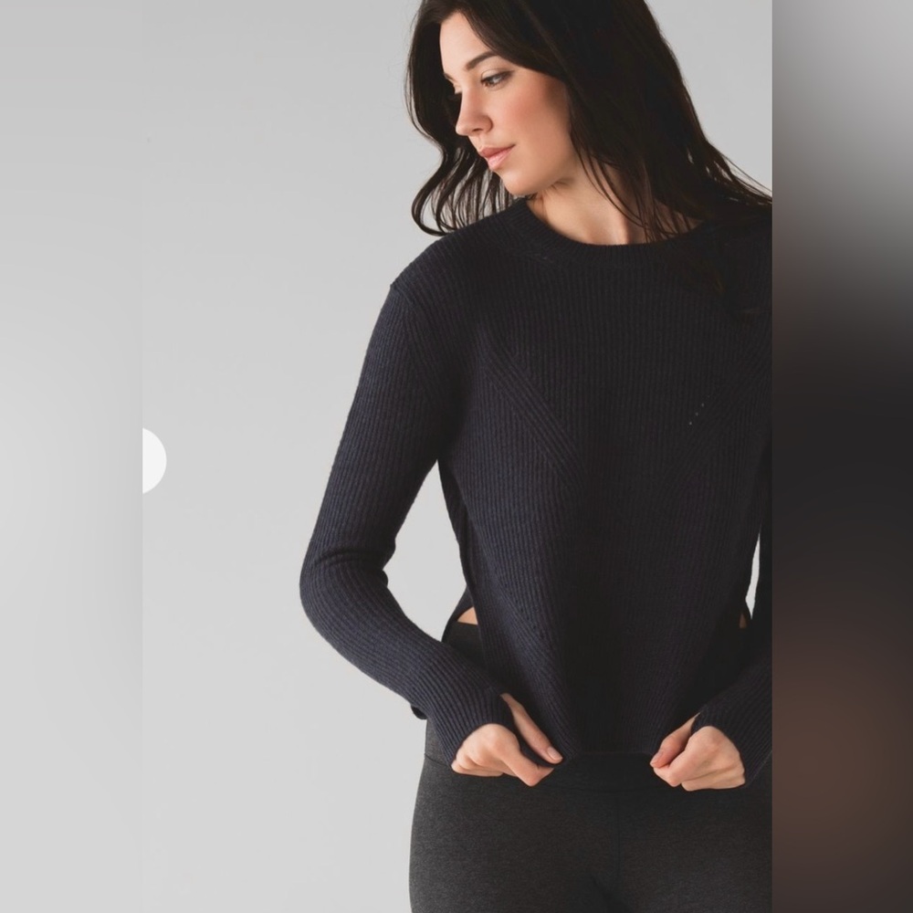 Lululemon Seva Sweater Black Merino Wool Slits Hi Lo 8 Medium - Picture 2 of 10